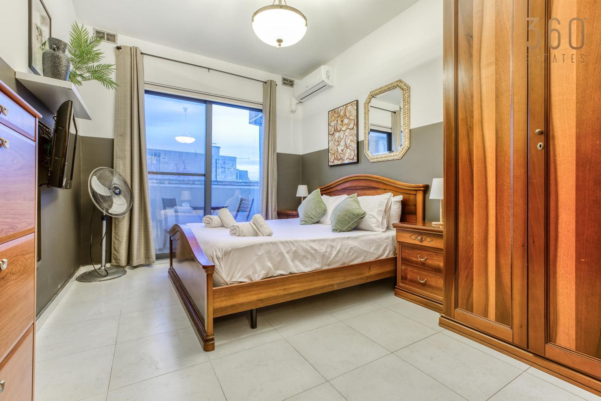 A Comfortable Apartment In The Heart Of Paceville Bt 360 Estates Saint Julian's 외부 사진
