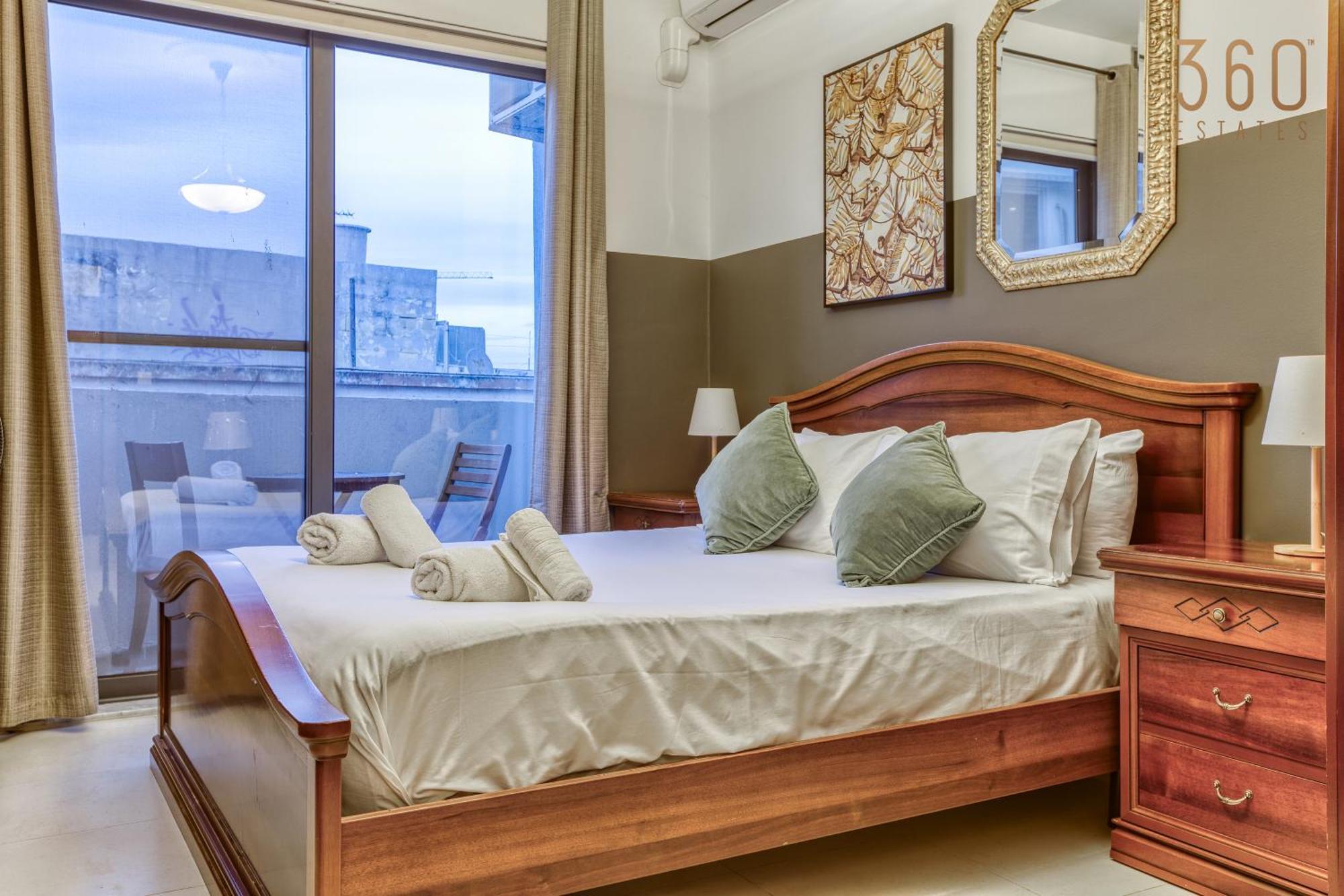 A Comfortable Apartment In The Heart Of Paceville Bt 360 Estates Saint Julian's 외부 사진